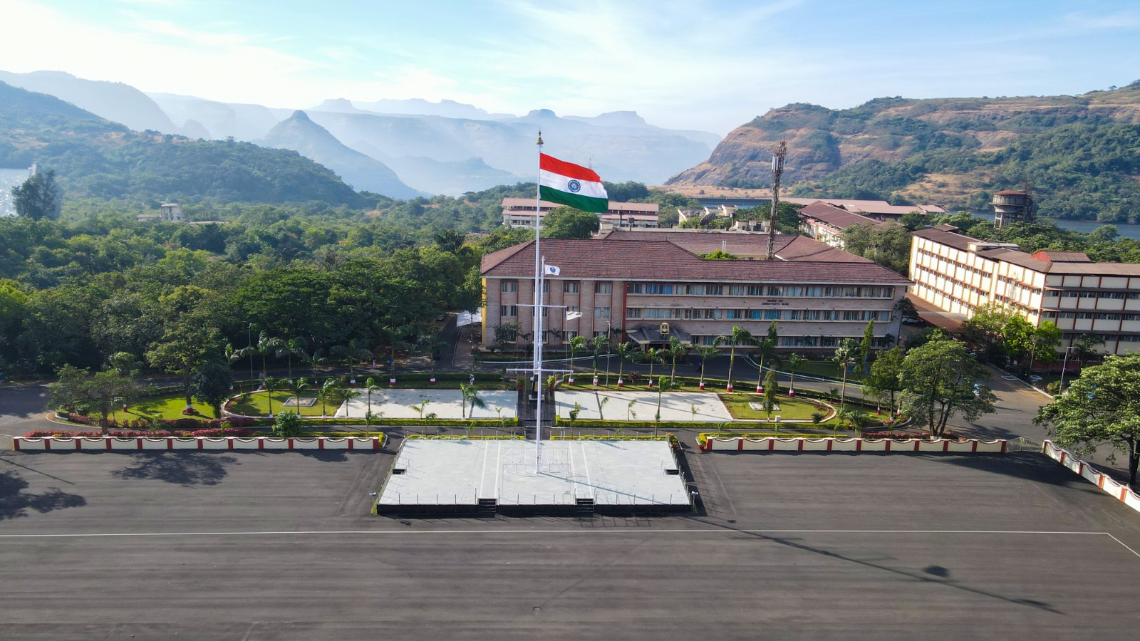 Unit Secondary Slider Image 8